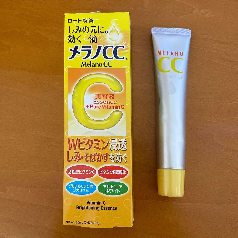 Rohto Melano CC Essence (Vitamin C)